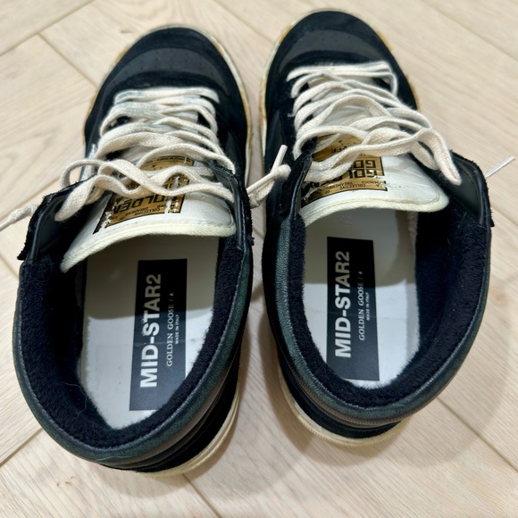 Men’s Golden Goose Mid Star 2. Light use for a couple days. - Picture 3 of 6